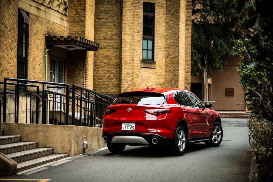  Alfa Romeo Stelvio (949) 2018 года  (JP) (фото 13 из 32)